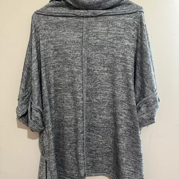 Altar’d State Medium Gray Cowl Neck Oversized Poncho Style Blouse - Picture 4 of 5